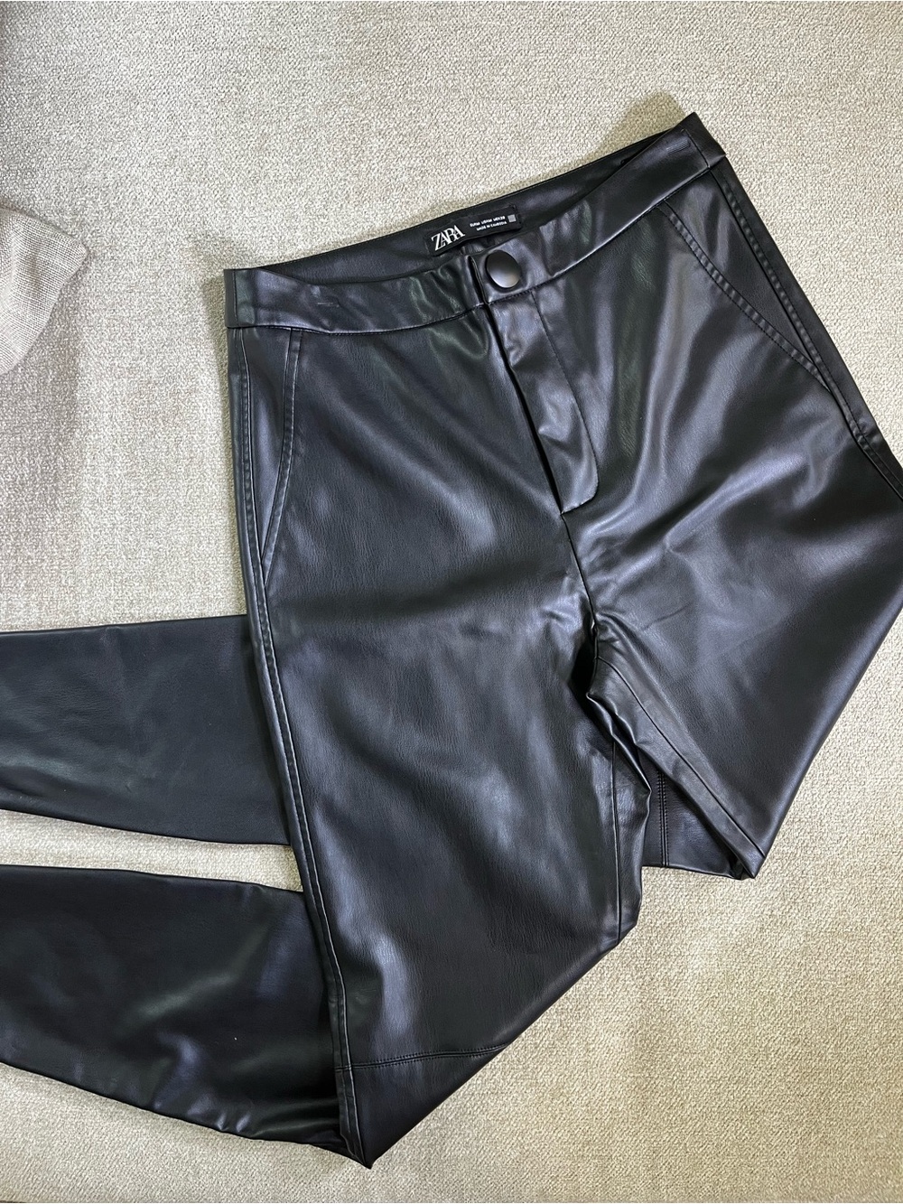 ZARA Black Faux Leather Pants with Zipper Medium